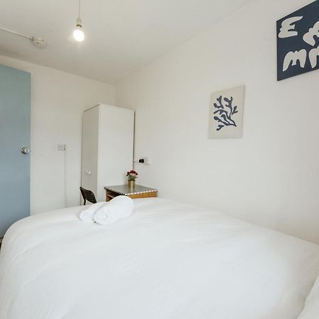 Upton Park Bedrooms 25 Min To Central Londra Exterior foto