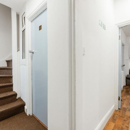 Upton Park Bedrooms 25 Min To Central Londra Exterior foto