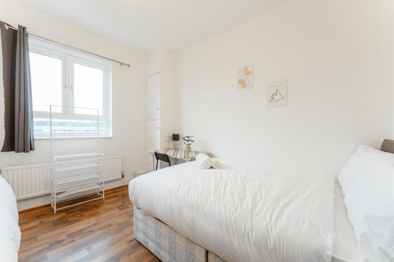 Upton Park Bedrooms 25 Min To Central Londra Exterior foto